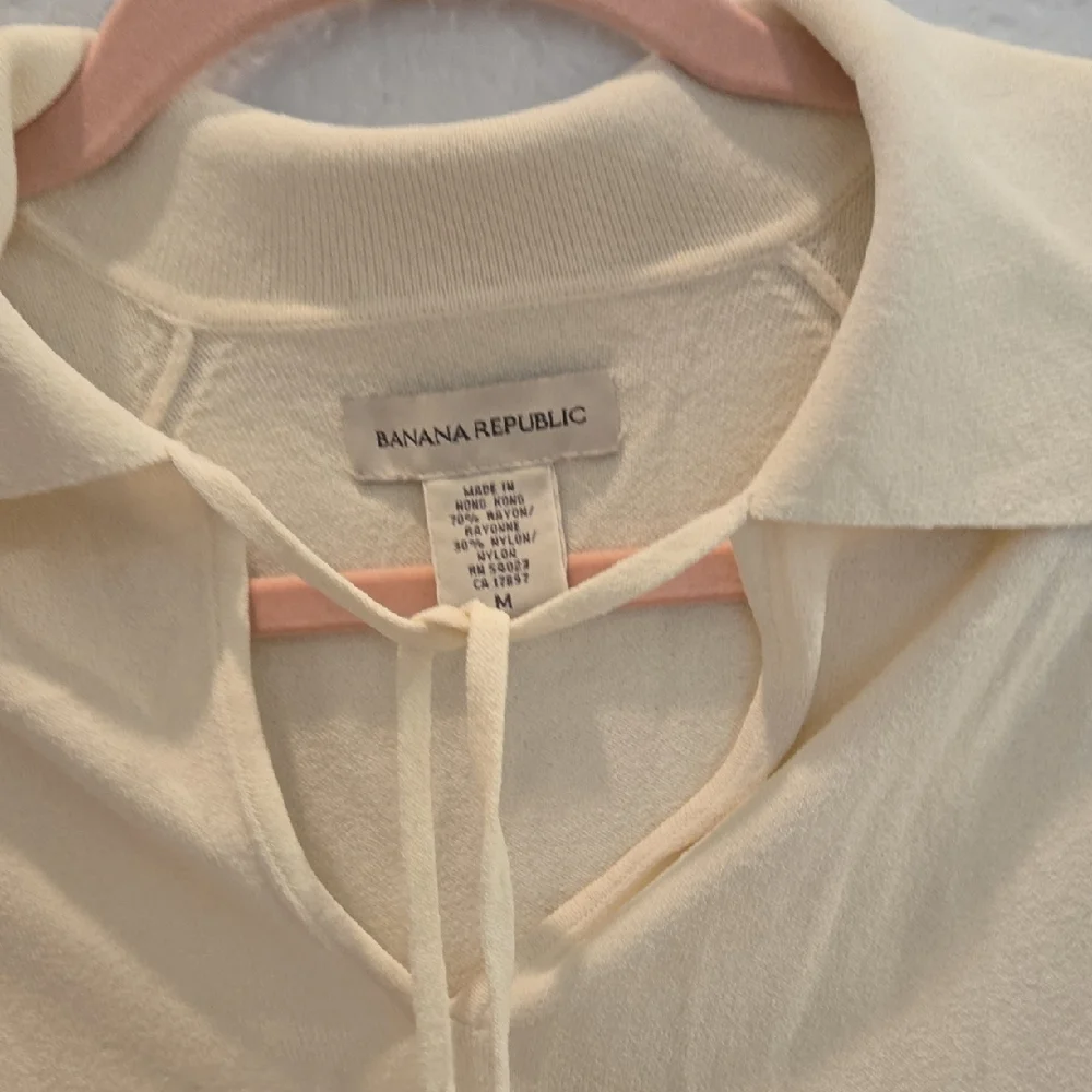 Banana Republic Tan Cream Button Down Shirt with Tie Front - Picture 3 of 11